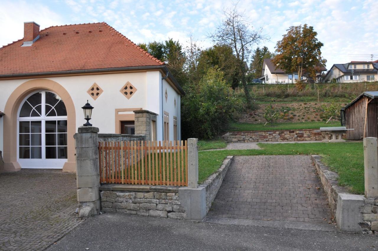 Ferienwohnung Altes Pfarrhaus Bargen Exteriör bild