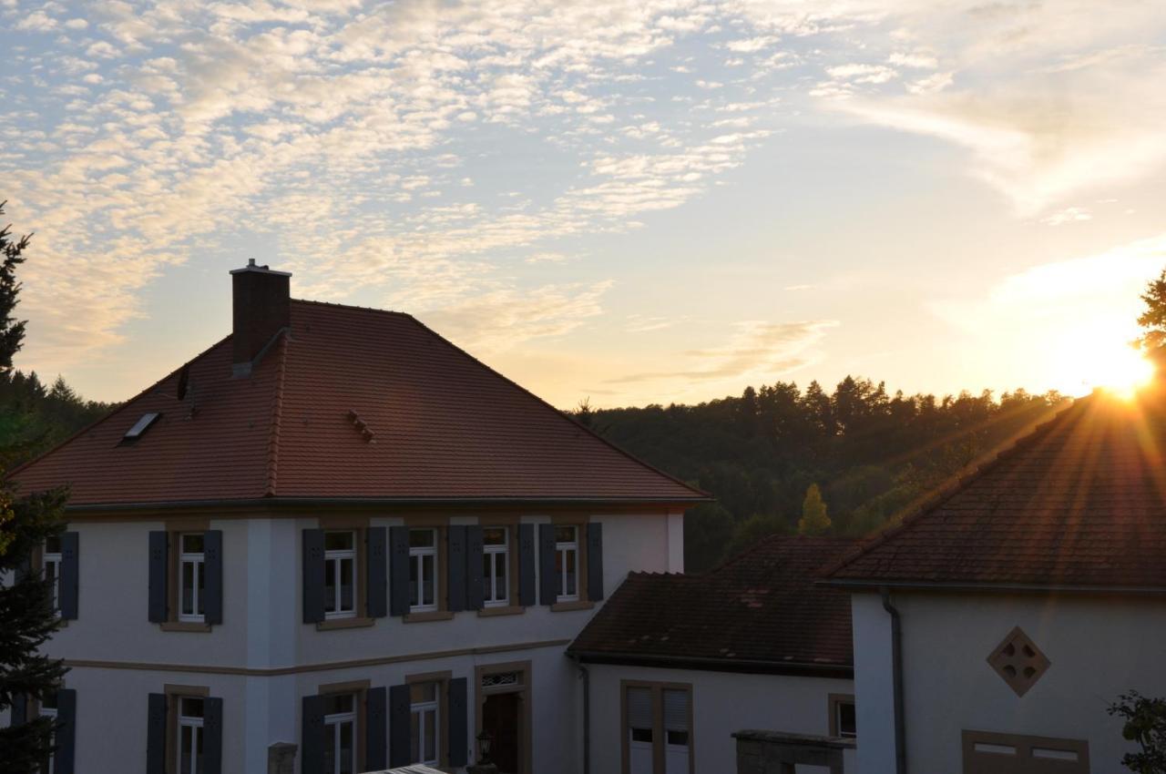 Ferienwohnung Altes Pfarrhaus Bargen Exteriör bild