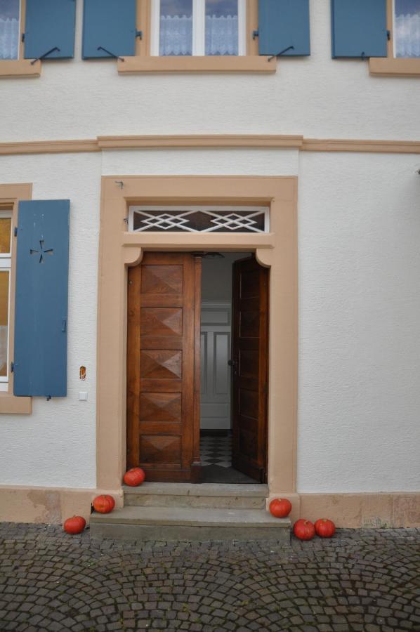 Ferienwohnung Altes Pfarrhaus Bargen Exteriör bild
