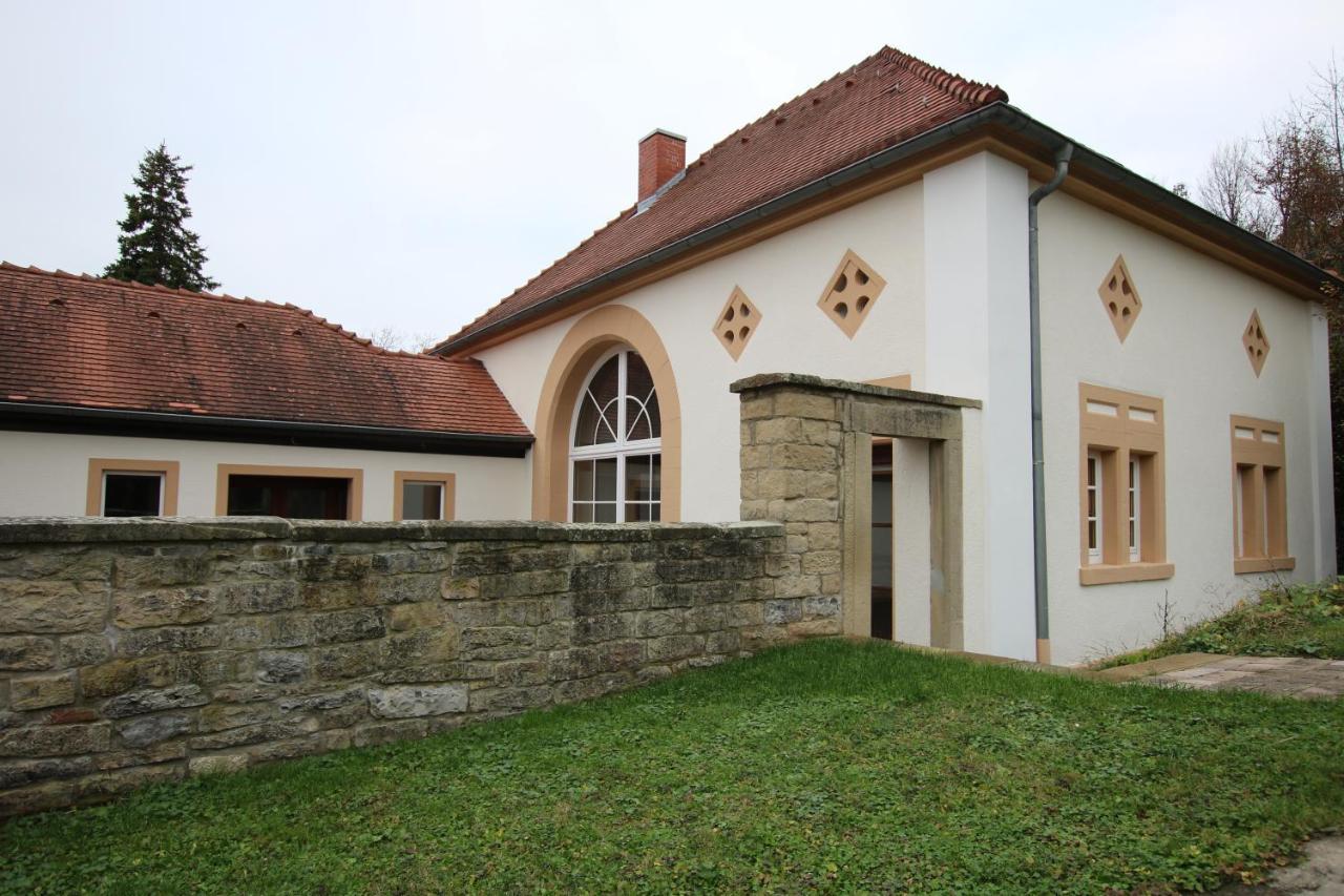 Ferienwohnung Altes Pfarrhaus Bargen Exteriör bild