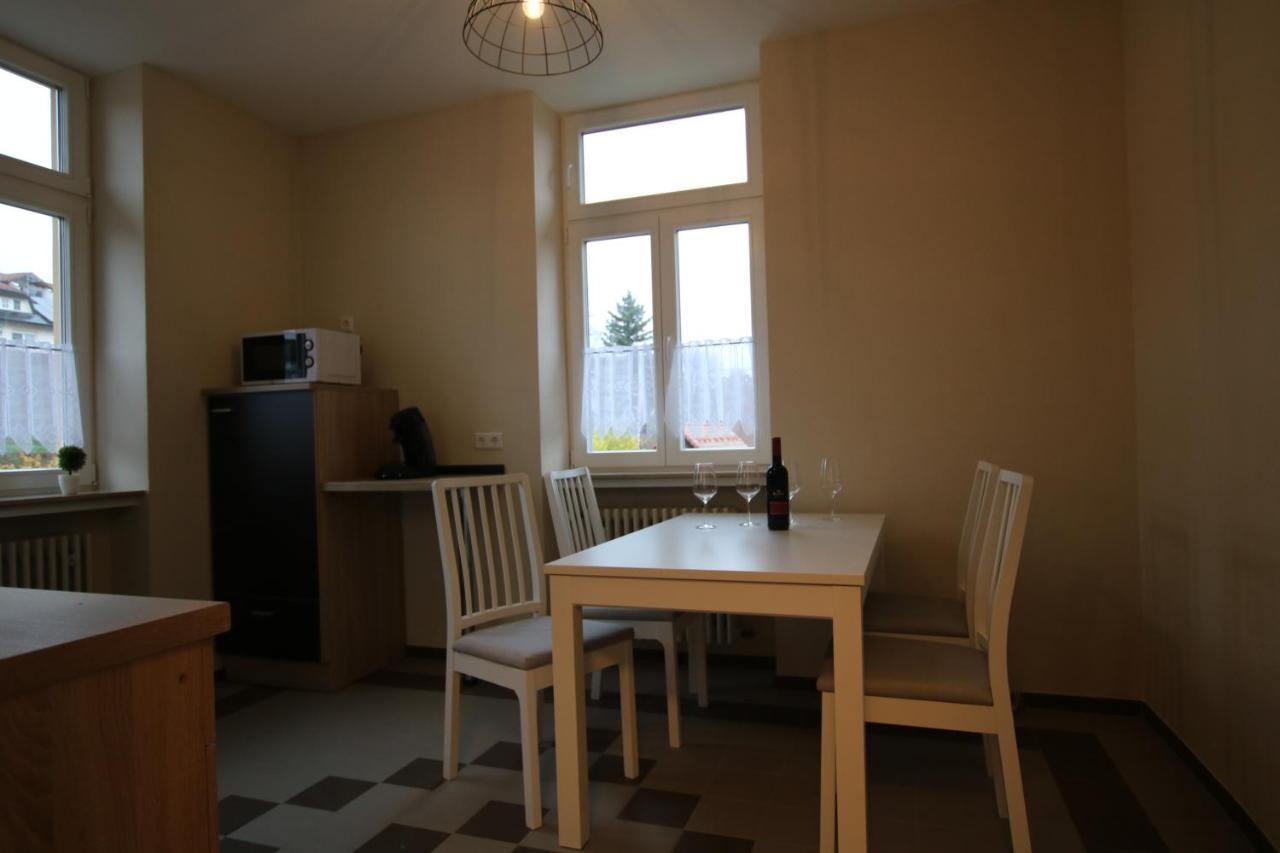 Ferienwohnung Altes Pfarrhaus Bargen Exteriör bild